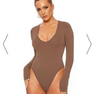 NWOT Naked Wardrobe V Neck Bodysuit Mocha